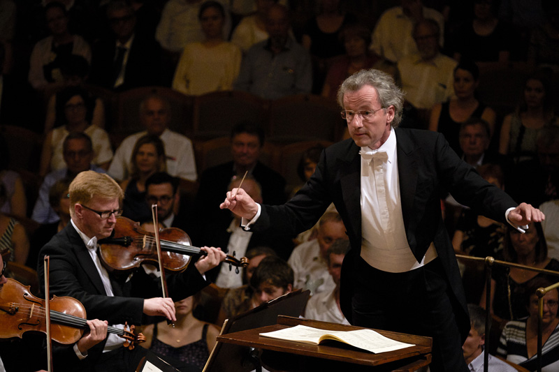 Franz Welser-Möst (foto Petr Kadlec)