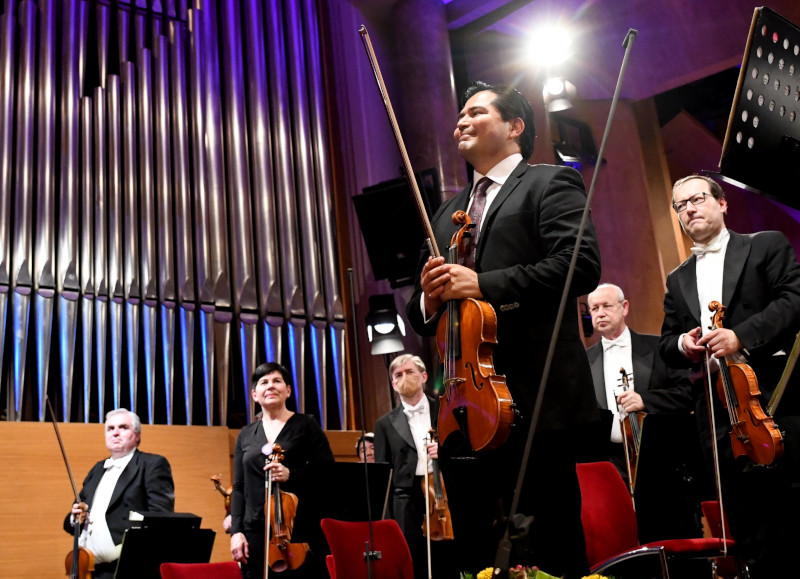 José Adolfo Alejo Solis a Filharmonie Brno - Zahajovací koncert MHFLJ 2021 (foto Martin Straka)