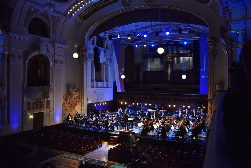 Pražské jaro 17. května 2021: Symfonický orchestr Českého rozhlasu, Jan Bartoš a Ilan Volkov (foto Zdeněk Chrapek)