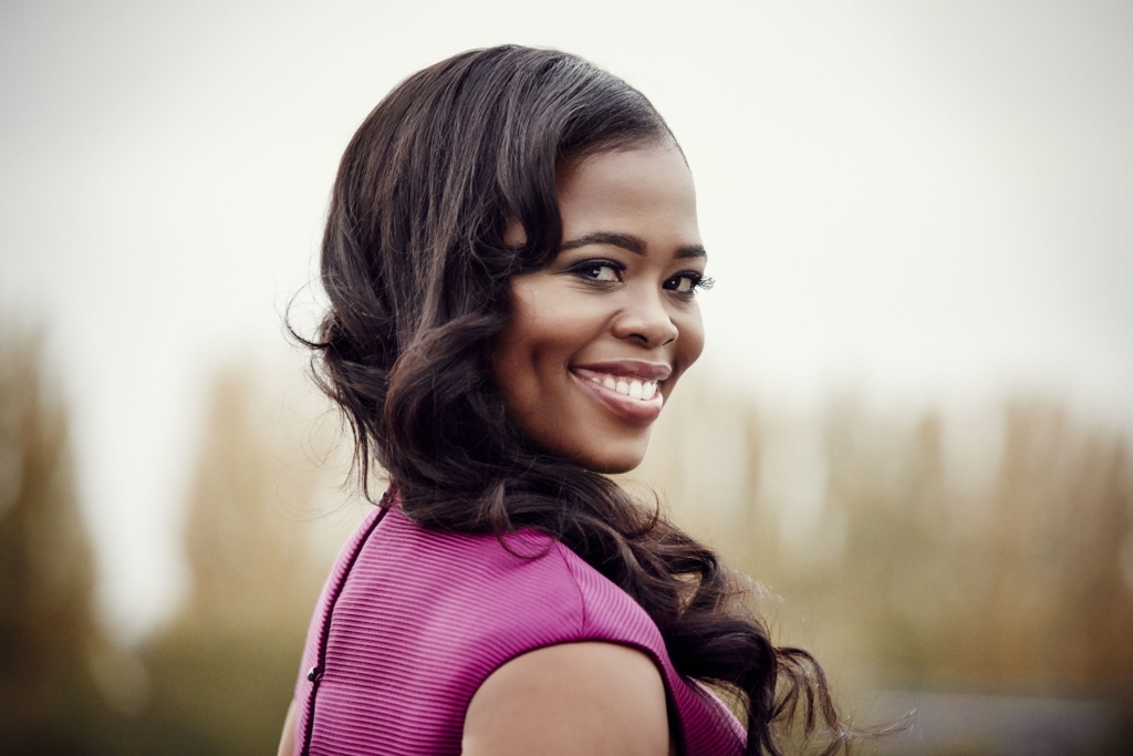 Pretty Yende (foto Gregor Hohenberg)