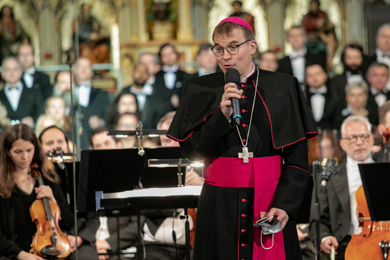 Mons. Tomáš Holub - Slavnostní otevření katedrály sv. Bartoloměje (foto Jiří Stašek / Biskupství Plzeňské )