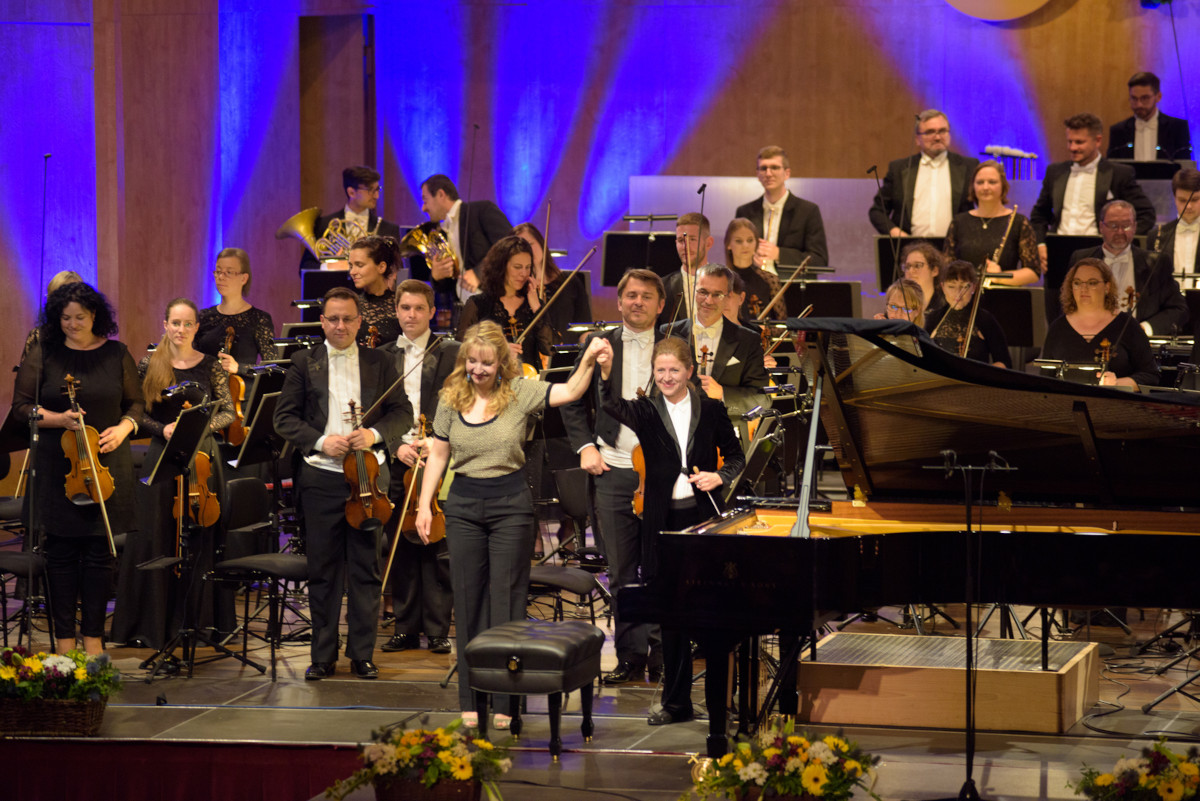 Lise de la Salle, Kristiina Poska a Janáčkova filharmonie Ostrava - Mezinárodní hudební festival Leoše Janáčka 2021 (foto Dalibor Válek)