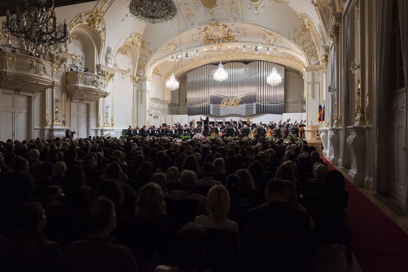 Bratislavské hudební slavnosti, 30. září 2021: Wiener Philharmoniker, Alain Altinoglu, Gautier Capuçon (foto Alexander Trizuljak)