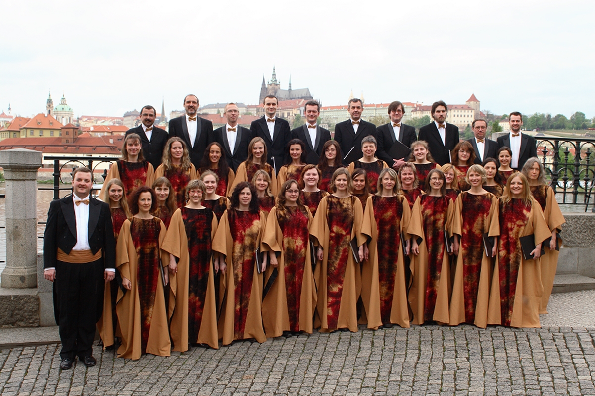 Vysokoškolský umělecký soubor Univerzity Karlovy v Praze (zdroj Státní filharmonie Košice)