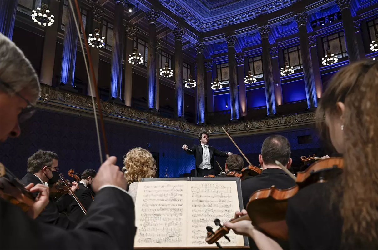 Česká filharmonie (foto Petr Kadlec)