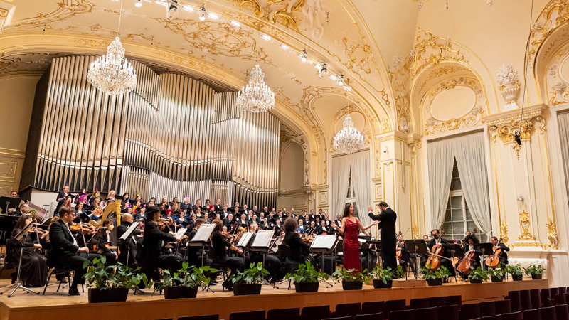Slovenská filharmonie: Silvestrovský koncert – Eva Bodorová, Peter Valentovič, 31. prosince 2021 (foto Alexandr Trizuljak)