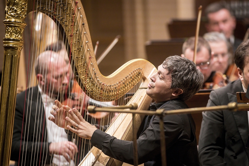 Symfonický orchestr Českého rozhlasu: Harfa Emmanuela Ceyssona – Emmanuel Ceysson, 3. ledna 2022 (foto Vojtěch Brtnický)