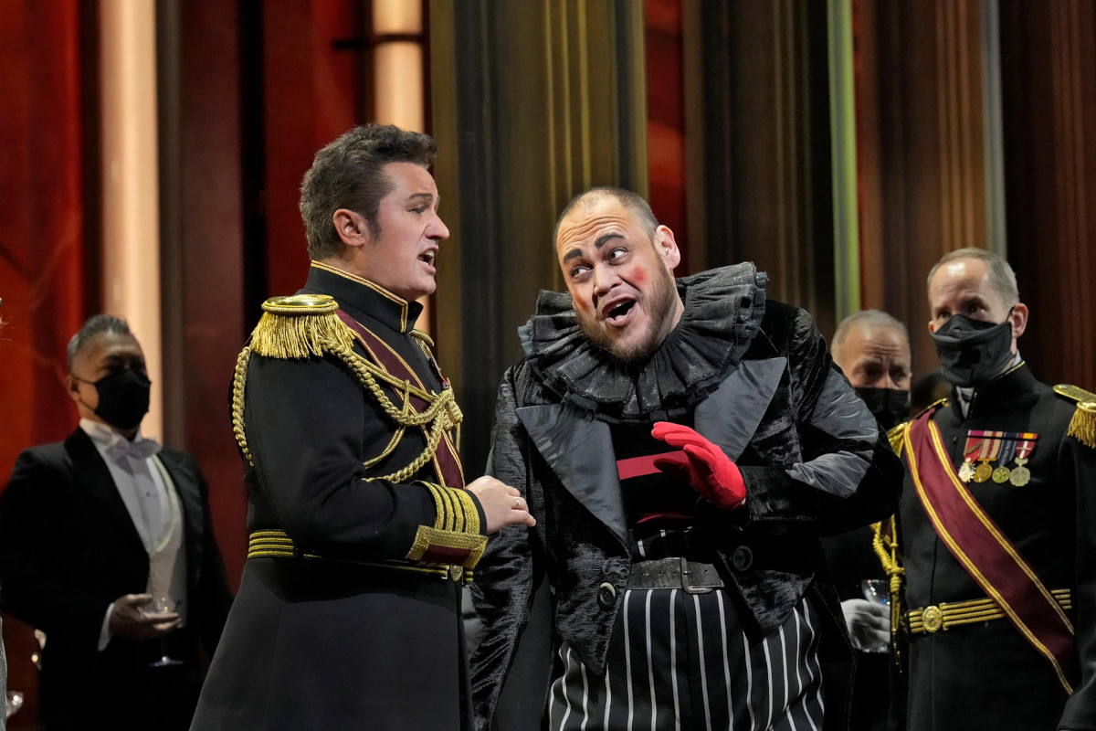 Metropolitan Opera New York - Rigoletto (foto Ken Howard)