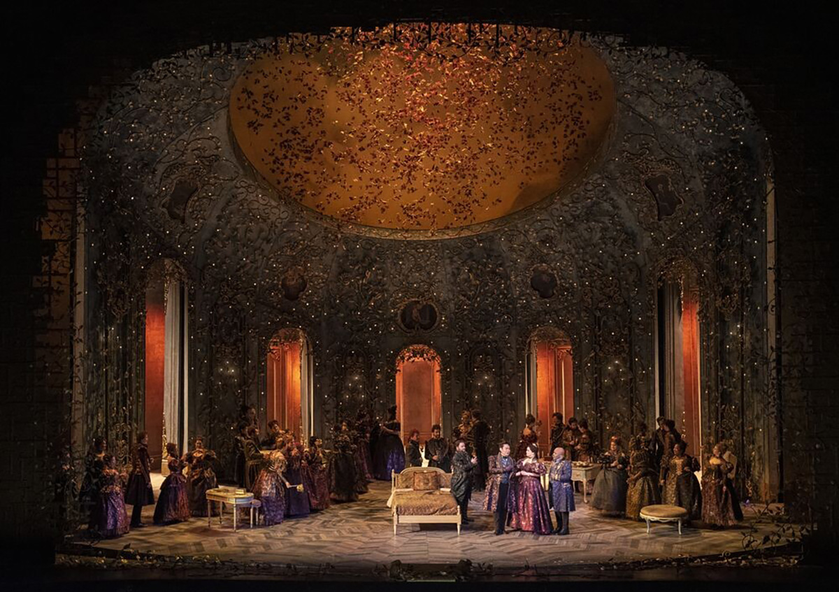 Giuseppe Verdi: La traviata, Metropolitní opera (zdroj Aerofilms)