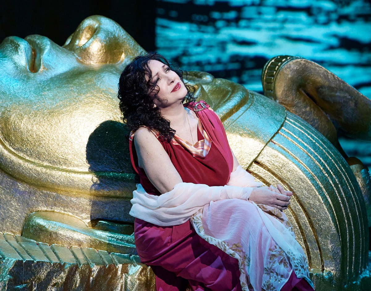 Giuseppe Verdi: Aida – Krassimira Stoyanova, Semperoper Dresden (zdroj Semperoper Dresden, foto Ludwig Olah)