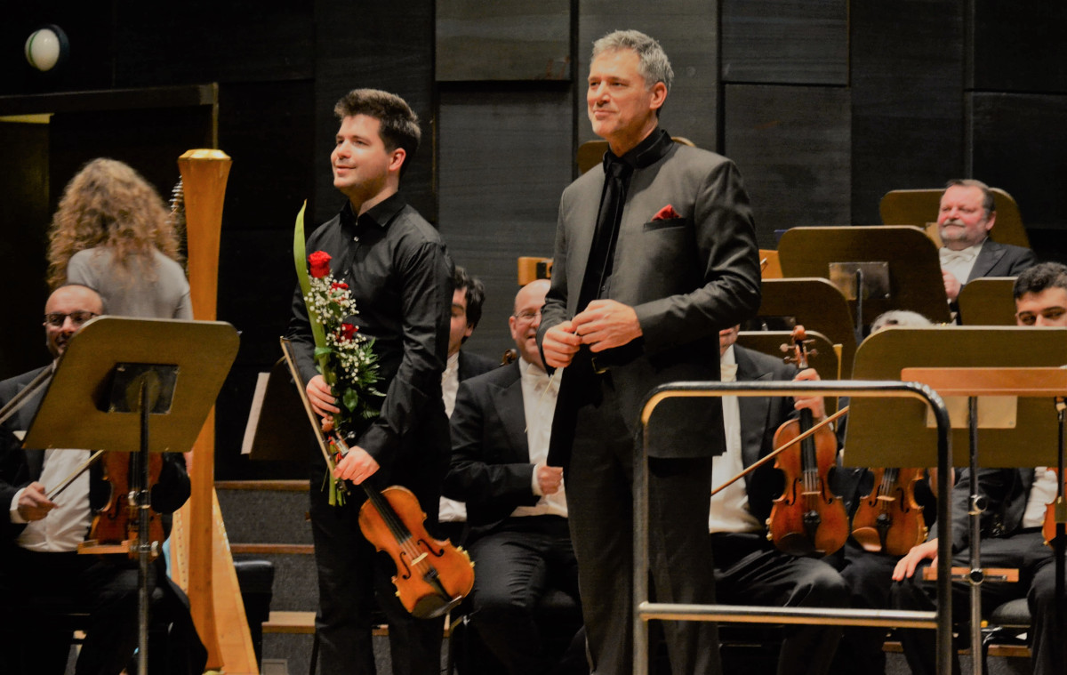 Milan Al Ashhab, Charles Olivieri-Munroe a Severočeská filharmonie Teplice (foto Pavel Bašus)