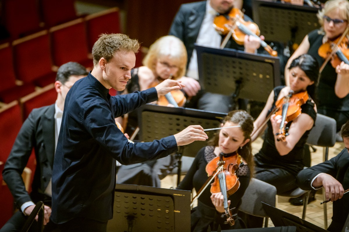 Finnegan Downie Dear (zdroj Státní filharmonie Košice, foto MIriama Fenciková)