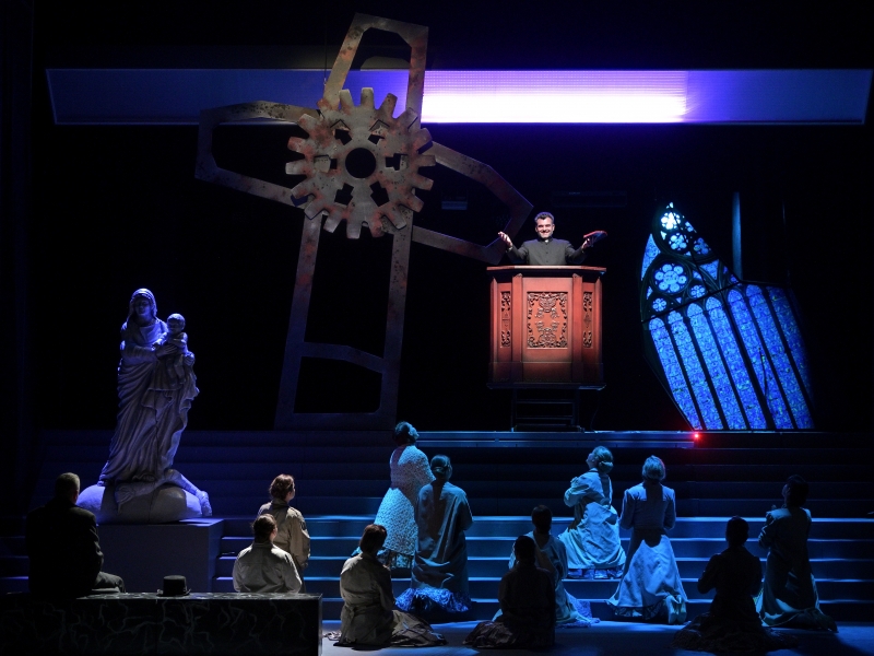 Jules Massenet: Manon – Luciano Mastro, Národní divadlo moravskoslezské (foto Martin Popelář)