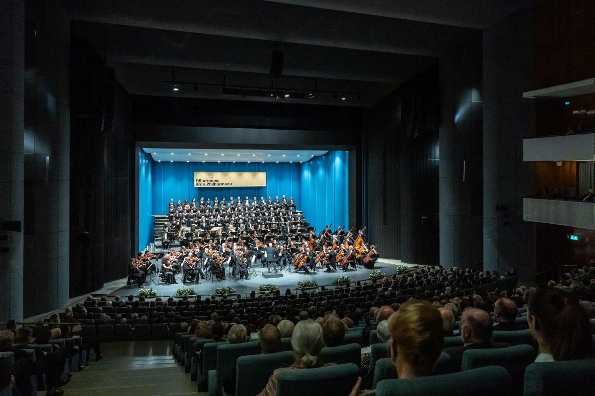 Filharmonie Brno v Janáčkově divadle (zdroj Filharmonie Brno)