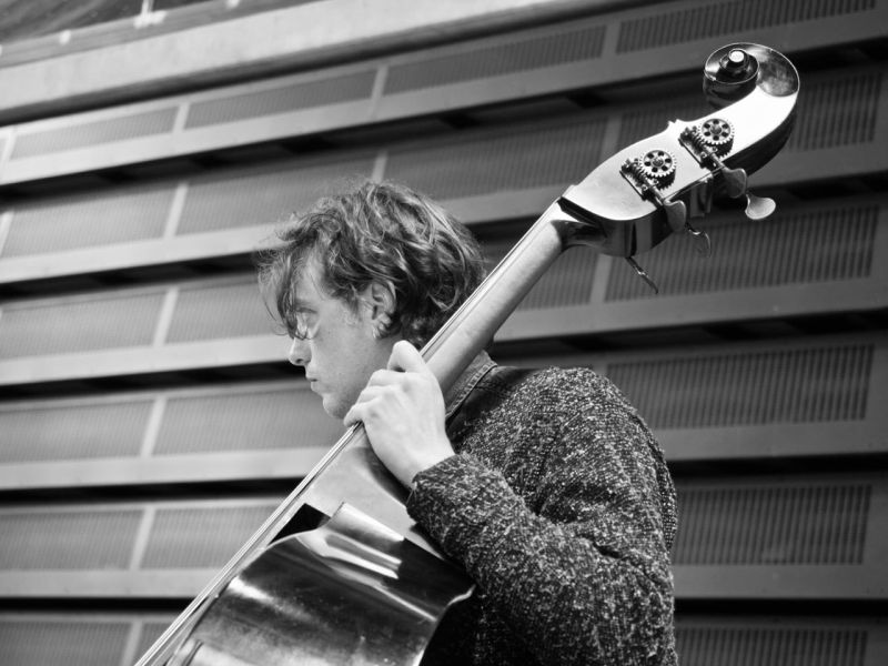 Karlheinz Stockhausen: Aus den sieben Tagen – Dario Calderone, 26. dubna 2022, příprava na koncert (foto Marek Bouda)