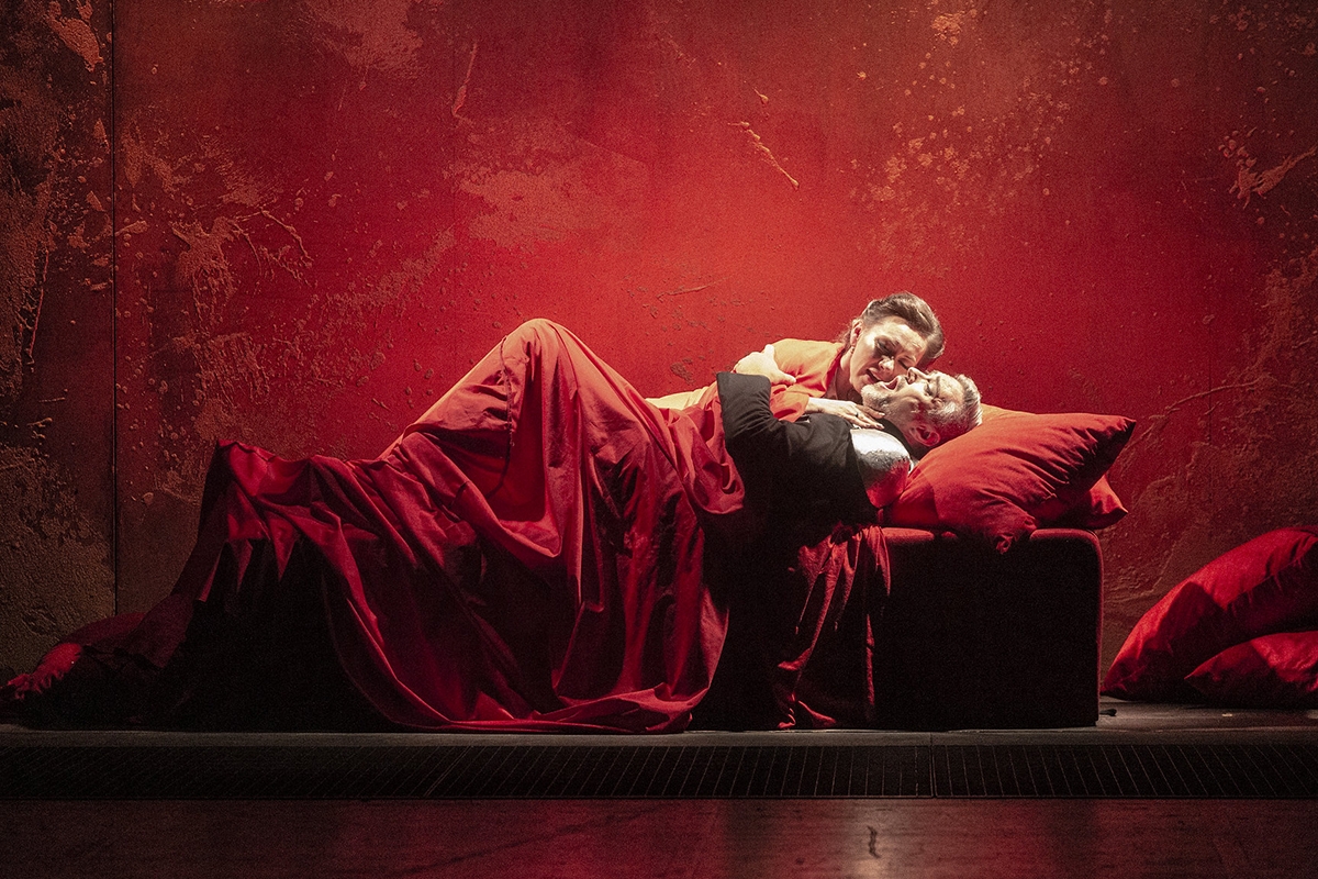 Giuseppe Verdi: Otello – Jana Šrejma Kačírková a Harold Meers, Národní divadlo Brno (foto Patrik Borecký