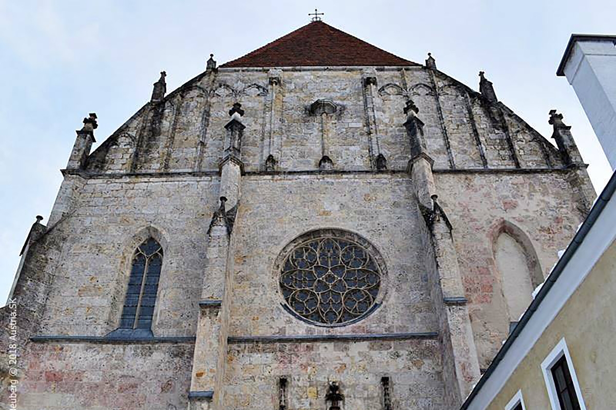 Gotická katedrála Neuberg an der Mürz (zdroj Slovenská filharmónia)