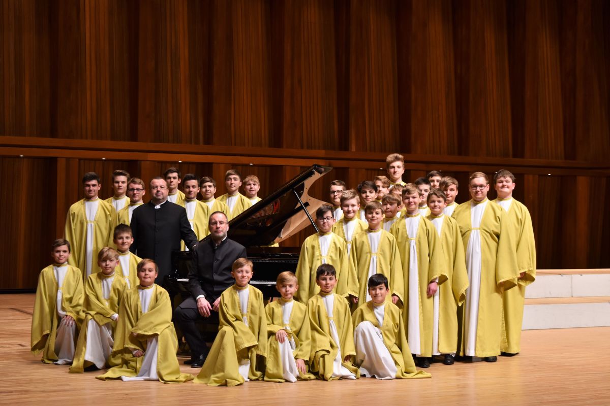 Boni pueri, Pavel Horák, Robert Fuchs (zdroj Lípa Musica)