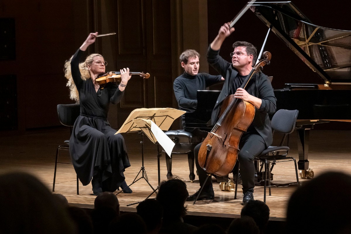 Manželé Jarůškovi a Boris Giltburg: Nádherný koncert se skvělými detaily |  Opera PLUS