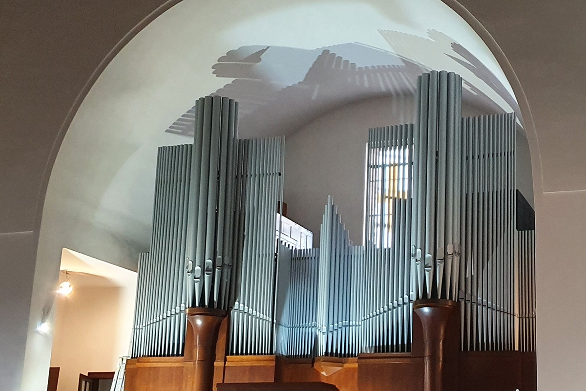 Varhany v kostele Nejsvětějšího Srdce Ježíšova v Jablonci nad Nisou (zdroj Nadační fond Jablonecké varhany)