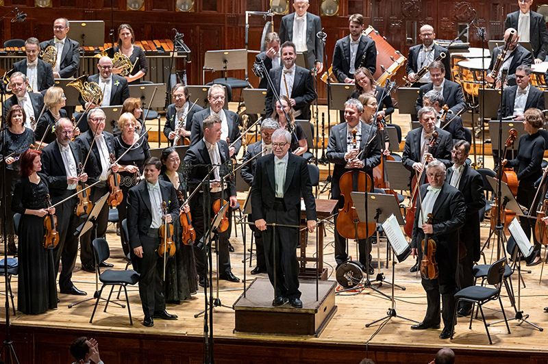 Symfonický orchestr hl. m. Prahy FOK: Brahms / Krček / Rachmaninov 25. ledna 2023 – Petr Altrichter (foto Petr Dyrc)