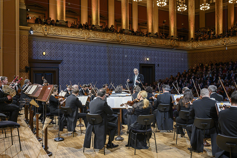 Česká filharmonie • John Eliot Gardiner, 1. února 2023 – John Eliot Gardiner (foto Petra Hajská)