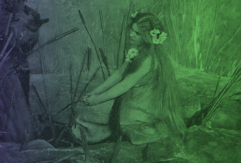 Sopranistka Růžena Maturová v roli Rusalky, premiéra opery v Národním divadle 31. března 1901 (zdroj Národní muzeum – České muzeum hudby)