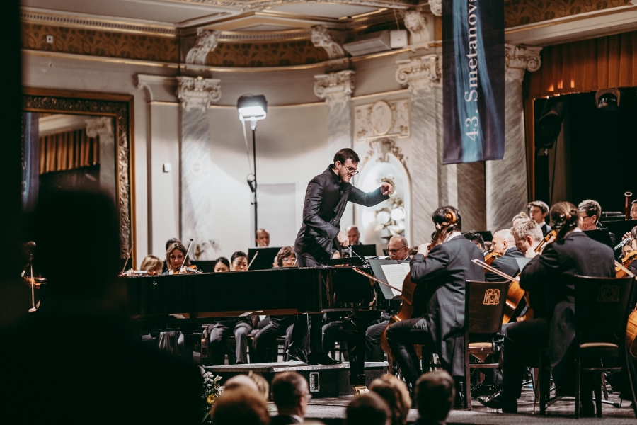 Alexander Blettenberg & Norimberší symfonikové, 2. března 2023, Měšťanská beseda, Plzeň (zdroj Filharmonie Plzeň, foto Jan Růžička)