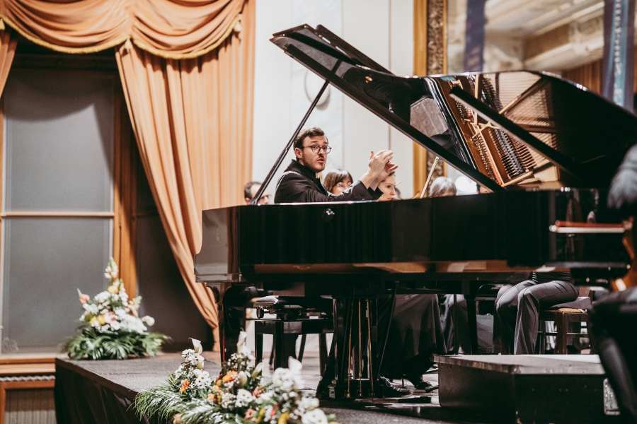 Alexander Blettenberg & Norimberší symfonikové,  2. března 2023, Měšťanská beseda, Plzeň (zdroj Filharmonie Plzeň, foto Jan Růžička)