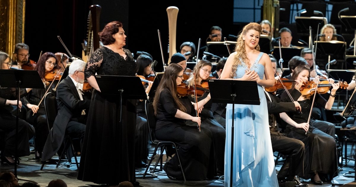 Gaetano Donizetti: Lucia di Lammermoor – Lucie Hilscherová, Lucie Kaňková, 11. března 2023, Státní opera Praha (zdroj Národní divadlo, foto Zdeněk Sokol)