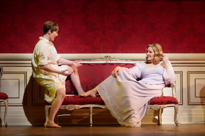 Richard Strauss: Der Rosenkavalier – Samantha Hankey, Lise Davidsen (zdroj Metropolitní opera New York, foto Ken Howard)