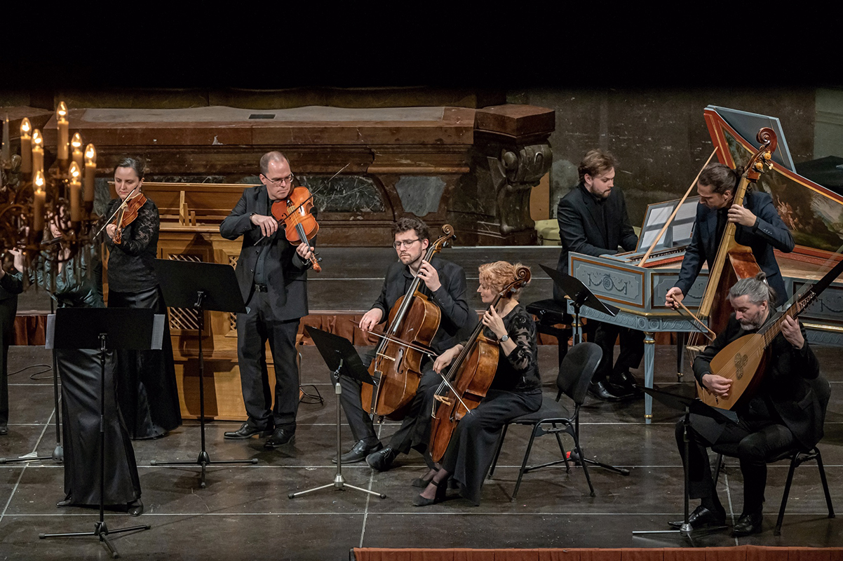 Symfonický orchestr hl. m. Prahy FOK: Pergolesi, Stabat Mater, 4. dubna 2023 – Collegium Marianum (foto Petr Dyrc)