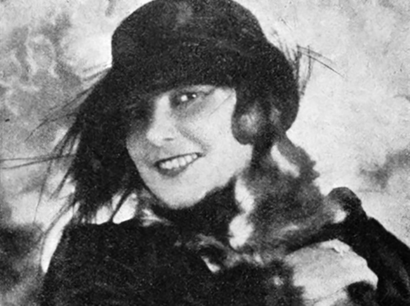 Julie Reisserová – portrét z roku 1931 uveřejněný v časopisu Rozpravy Aventina (zdroj Jean-Paul Montagnier)