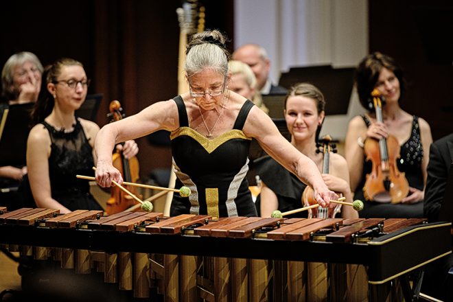 Cécile hraje Boiffin, 22. května 2023 – Cécile Boiffin a Komorní filharmonie Pardubice (zdroj Komorní filharmonie Pardubice)