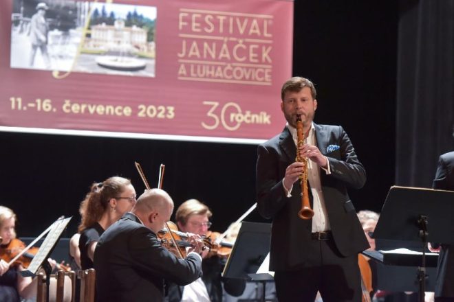 Irvin Venyš, Komorní filharmonie Pardubice, 12. července 2023, Lázeňské divadlo, Luhačovice (zdroj Festival Janáček Luhačovice)