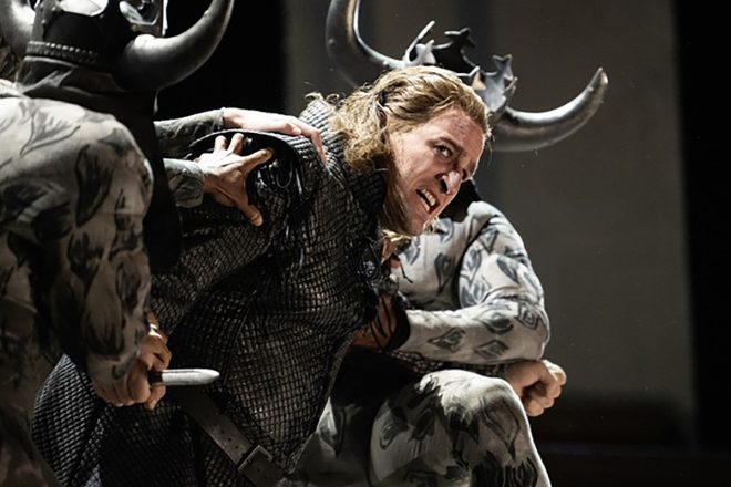 Giuseppe Verdi: Trubadúr, Royal Opera House Covent Garden – Riccardo Massi (foto Camilla Greenwell)