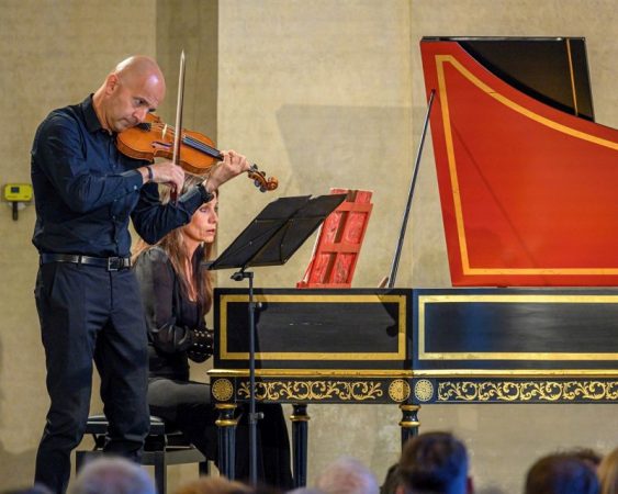 Letní slavnosti staré hudby: Concerto d´Apollo – Alessandro Tampieri, Valeria Montanari (foto Petr Dyrc)