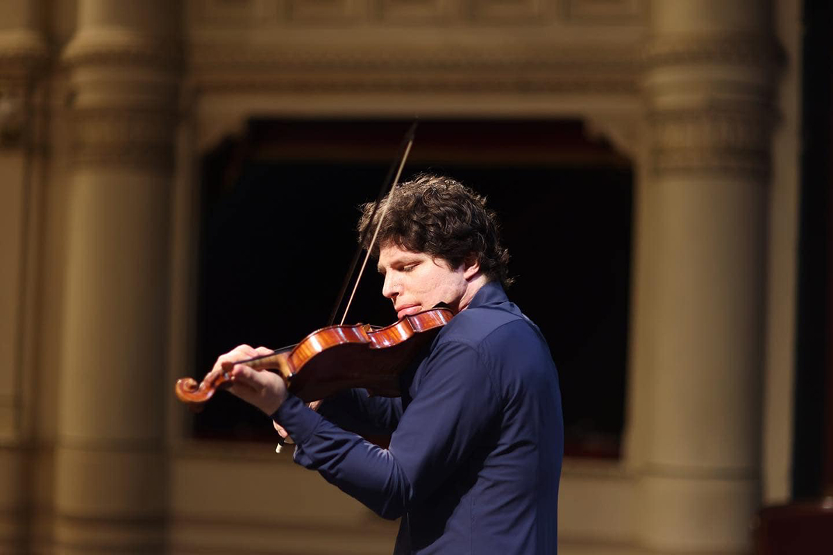 Augustin Hadelich (zdroj Augustin Hadelich)