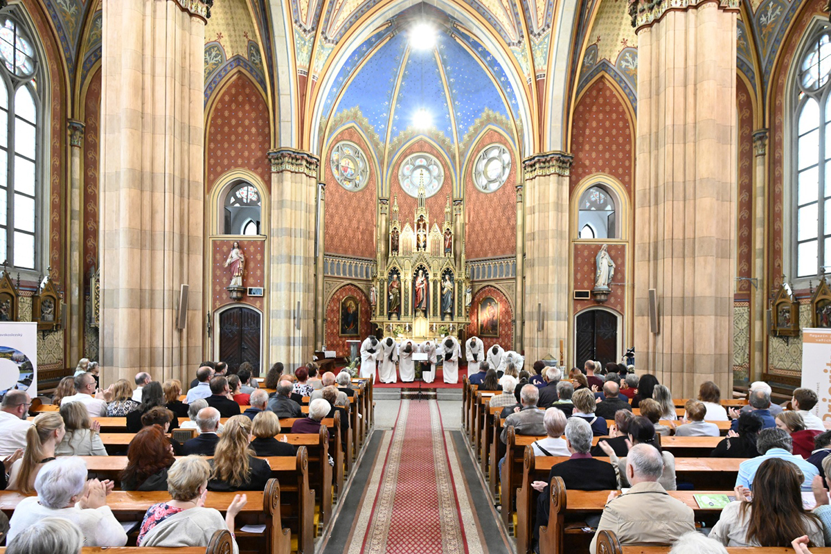 Svatováclavský hudební festival – Eben: Sedm dní na Karlově univerzitě, 23. září 2023, Kopřivnice, kostel sv. Bartoloměje – Schola Gregoriana Pragensis (zdroj Svatováclavský hudební festival)