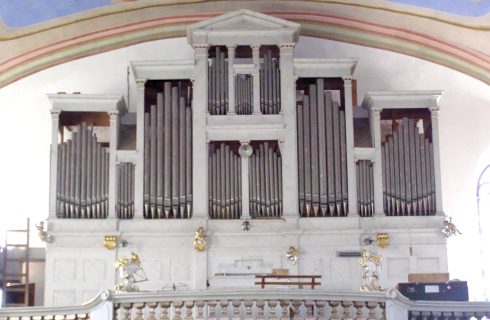 Varhany v poutním kostele Navštívení Panny Marie Bozkov (zdroj Záchrana vzácných bozkovských varhan)