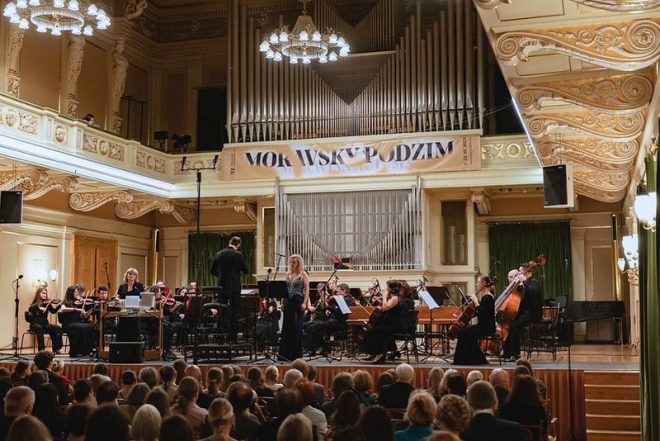 Moravský podzim: Sólo pro skleněnou harmoniku – Christa Schönfeldinger, Jonathan Cohen, Joanna Moskowicz, Filharmonie Brno, 12. října 2023 (foto Dag Markl)