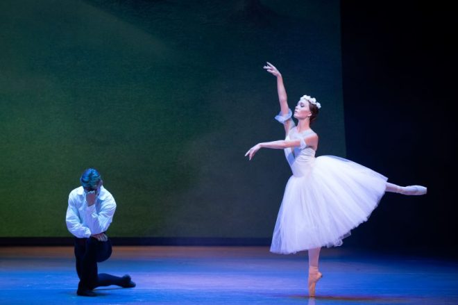 Baletní škola DJKT – Giselle (foto Irena Štěrbová)