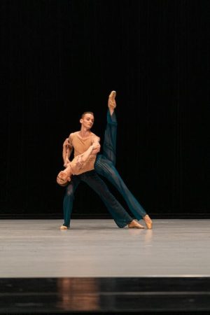 Balet SND – Entropy (Romina Kolodziej a Adrián Szelle, foto Juraj Žilinčár)