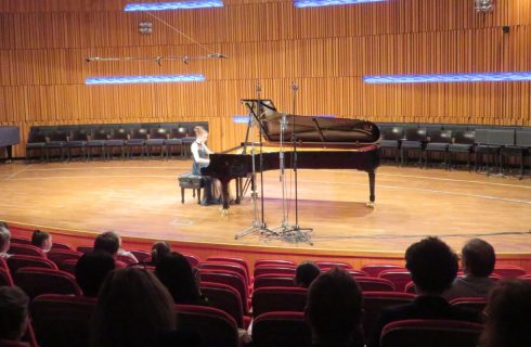 Koncert laureátů Mladého klavíru 2022: Adéla Mužíková (foto Milan Langer)