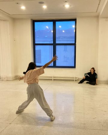 Tanec v galerii 2023, Museography Choreography Fáze 1 (work in progress v listopadu 2023, foto archiv Se.s.ta)