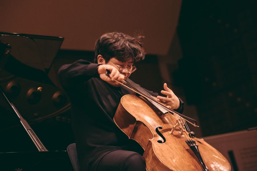 Sang Hyeok Park (zdroj International Krzysztof Penderecki Cello Competition, foto Piotr Markowski)