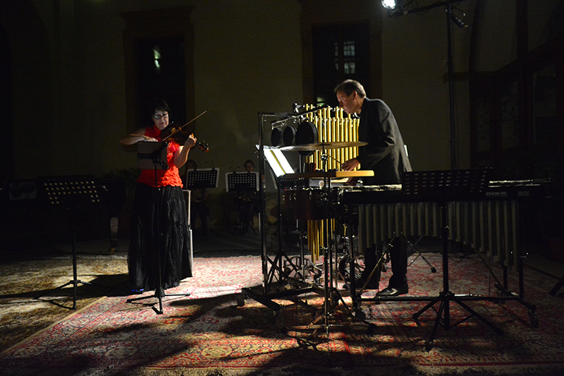 MusicOlomouc: Ostravská banda, 13. listopadu 2023, Umělecké centrum Univerzity Palackého, Atrium (foto Petra Kožušníková)