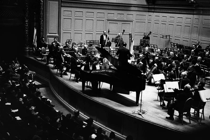 Eugen Indjic a Boston Symphony Orchestra v roce 1960 (foto se souhlasem Odile Indjic)
