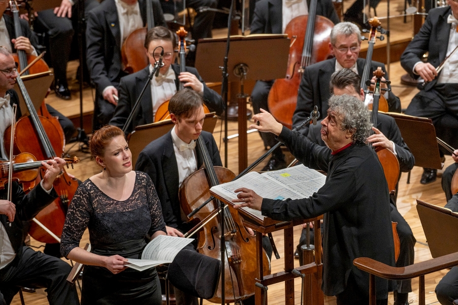 Gustav Mahler: Symfonie č. 3 – Catriona Morison, Semjon Byčkov, Česká filharmonie, 31. ledna 2024, Rudolfinum (foto Petr Kadlec)