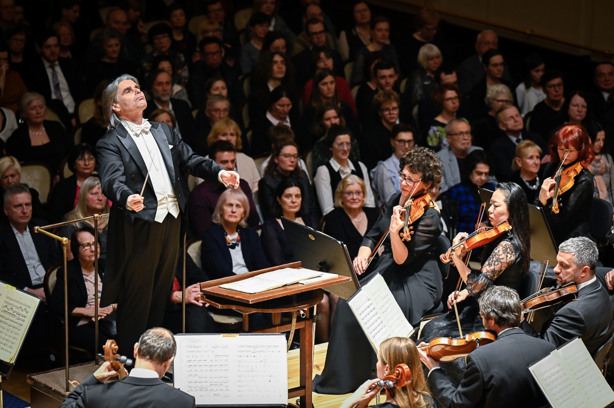 Brahms & Janáček: Ion Marin, Symfonický orchestr hl. m. Prahy FOK, 21. února 2024, Obecní dům, Smetanova síň, Praha (zdroj Symfonický orchestr hl. m. Prahy FOK)